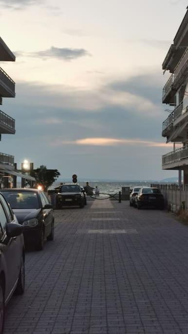 Peraía Apartment With 3 Rooms Just 1 Min From The Beach And Free Public Parking מראה חיצוני תמונה